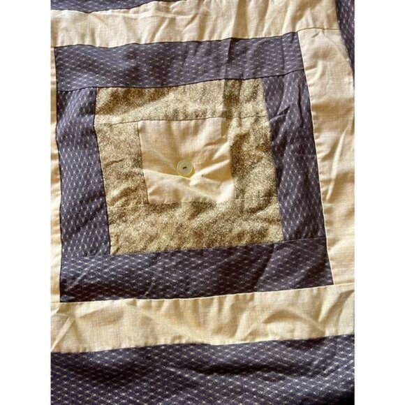 Small homemade quilt - Picture 2 of 9